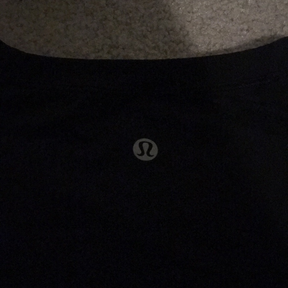 Lululemon top - Picture 3 of 3